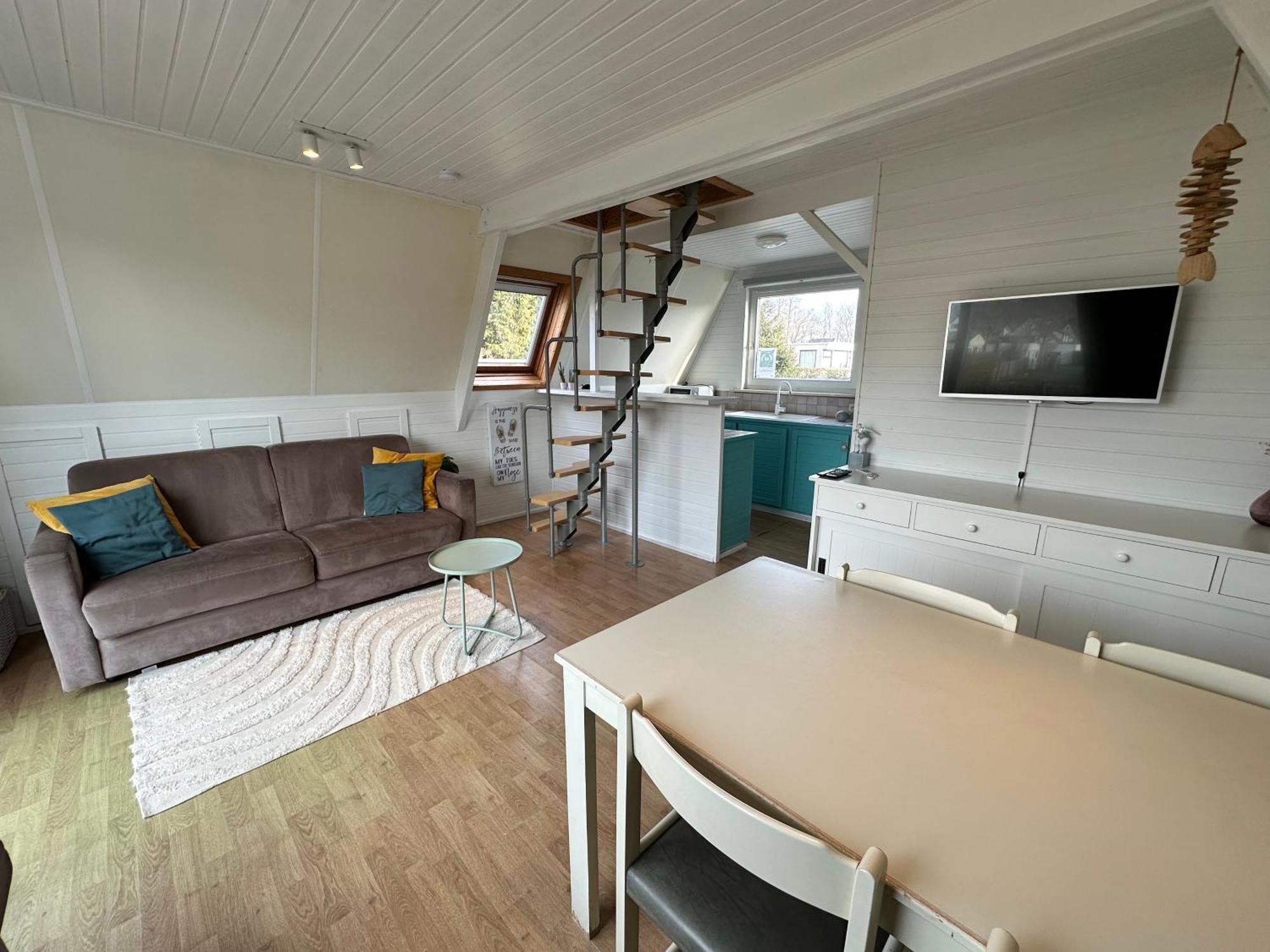 Gezellige Chalet In Nieuwpoort - Opkuis Inbegrepen In De Prijs Oostduinkerke Εξωτερικό φωτογραφία