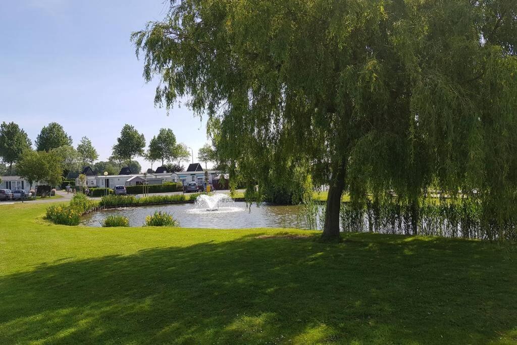 Gezellige Chalet In Nieuwpoort - Opkuis Inbegrepen In De Prijs Oostduinkerke Εξωτερικό φωτογραφία